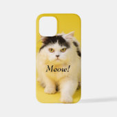モノグラムテンプレート写真かわいい猫イエロー iPhoneケース (裏面)