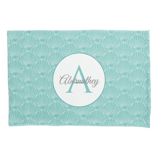 モノグラムネームホワイトシーシェルパターンビーチハウス 枕カバー (正面左)