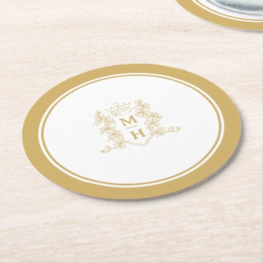 モノグラムハートクラウン結婚冠金ゴールド ラウンドペーパーコースター (アングル)