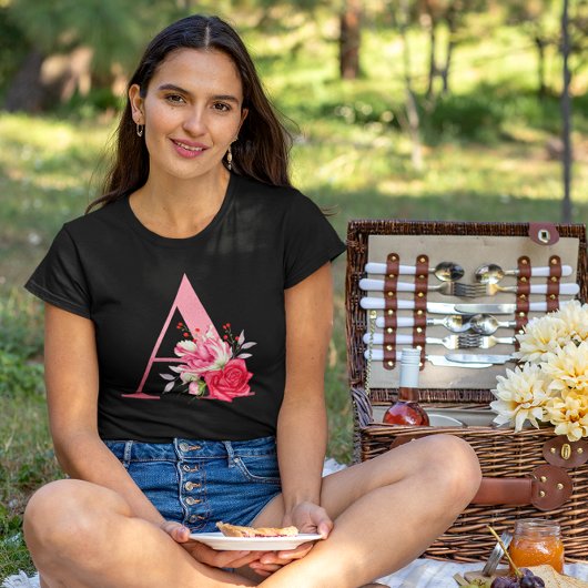 モノグラムバラ金ゴールドアルファベットA水色の花 Tシャツ