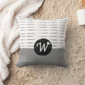 モノグラムパターングレーと白ミニマルデザイン クッション (ブランケット)