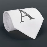 モノグラムパーソナライズされたと名前のタイ ネクタイ<br><div class="desc">モノグラパーソナライズされたムと名前ギフトはモノグラパーソナライズされたムと名前をクラシックセリフフォントスタイルで特徴とする。父の日の贈り物としてパパのための贈り物、行商人のための贈り物、任意の特別な機会のために。</div>