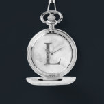 モノグラムパーソナライズされたと名前ポケット時計 腕時計<br><div class="desc">モノグラパーソナライズされたムと名前ギフトはモノグラパーソナライズされたムと名前をクラシックセリフフォントスタイルで特徴とする。父の日の贈り物としてパパのための贈り物、行商人のための贈り物、任意の特別な機会のために。注意：大理石の詳細はアートワークでシミュレートされる。この製品の製造には実際の大理石は使用されない。</div>