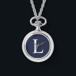 モノグラムパーソナライズされたと名前ポケット時計 腕時計<br><div class="desc">モノグラパーソナライズされたムと名前ギフトはモノグラパーソナライズされたムと名前をクラシックセリフフォントスタイルで特徴とする。父の日の贈り物としてパパのための贈り物、行商人のための贈り物、任意の特別な機会のために。</div>