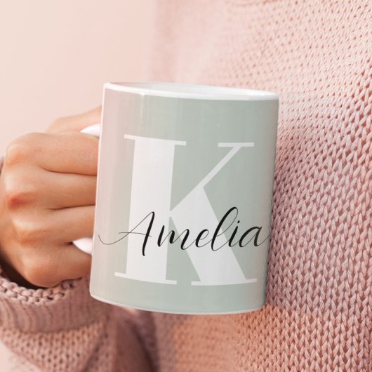 モノグラムパーソナライズされたスクリプトセージグリーン コーヒーマグカップ