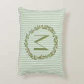 モノグラムパーソナライズされたセージ緑ストライプ&オリーブ アクセントクッション (裏面(縦))