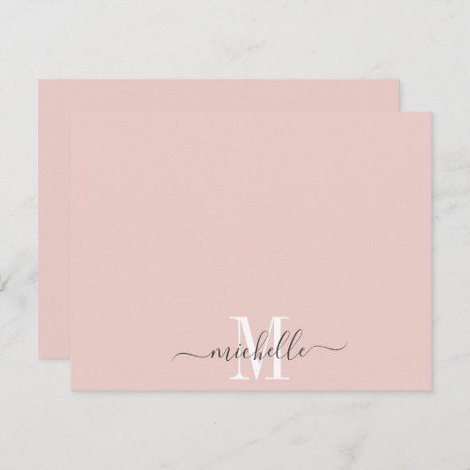 モノグラムパーソナライズされたダスティピンクの白いスクリプト名 ノートカード (正面/裏面)