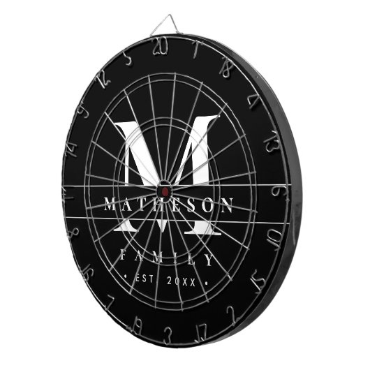 モノグラムパーソナライズされたファミリー白黒モダン ダーツボード (正面右)