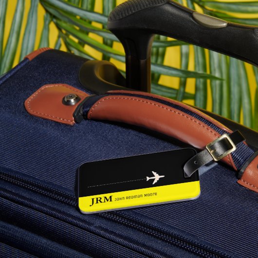 モノグラムパーソナライズされたブラック/黄色の飛行機旅行 ラゲッジタグ (正面インサイチュ3)