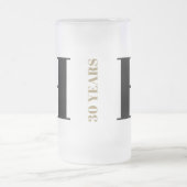 モノグラムパーソナライズされたメンズ誕生日ビアマグギフト フロストグラスビールジョッキ (中央)