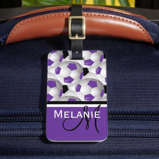 モノグラムパープルブラックサッカーボールパターン ラゲッジタグ (正面インサイチュ2)
