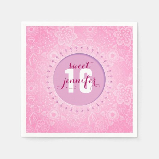 モノグラムピンクと白の花と蝶レース スタンダードカクテルナプキン (正面)
