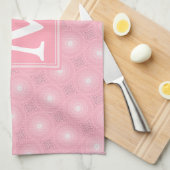 モノグラムピンクの円パターン キッチンタオル (四つ折り)