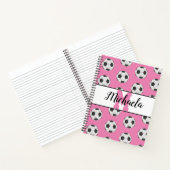 モノグラムピンクイニシャルサッカーボールパターン ノートブック (内部)