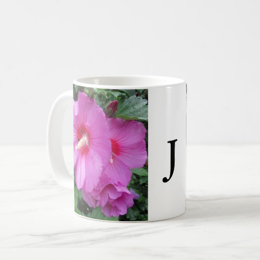 モノグラムピンク花の写真 コーヒーマグカップ (正面左)