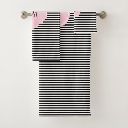 モノグラムブラックとホワイトストライプのパステルピンク バスタオルセット (インサイチュ)