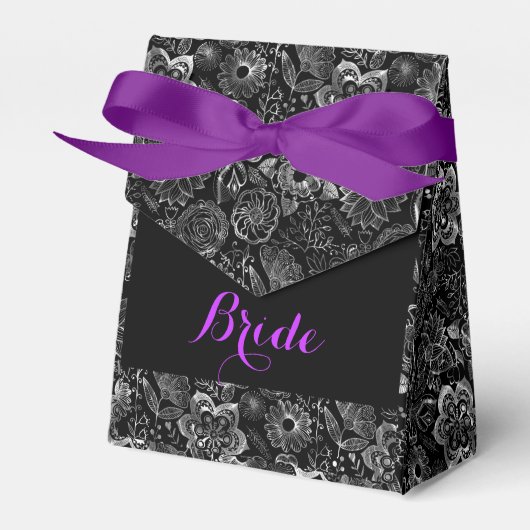 モノグラムブラック&メタリックシルバーフローラレース フェイバーボックス (正面サイド)