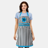 モノグラムブルー白黒ストライプ線パターン エプロン (着用した状態)