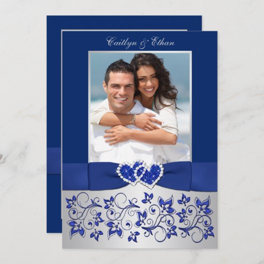 モノグラムブルー、シルバーフローラ写真ウェディング招待 招待状 (正面/裏面)