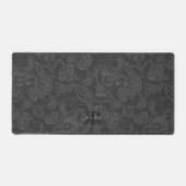 モノグラムモダンイニシャルスカルバラタトゥーグレイ デスクマット (正面)