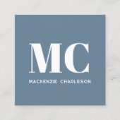 モノグラムモダンイニシャルQRコードほこりっぽいブルーグレー スクエア名刺 (正面)