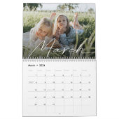 モノグラムモダンフォトコラージファミリー カレンダー (3月 2026)