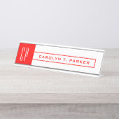 モノグラムモダンプロフェッショナルプレーン名レッドホワイト デスクネームプレート (正面)