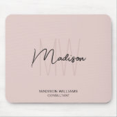 モノグラムモダンロゴ赤面ピンクコンサルタント マウスパッド (正面)