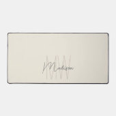 モノグラムモダン名スクリプトクリーム デスクマット (正面)