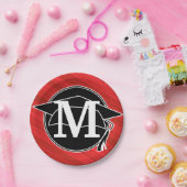 モノグラムレッド白黒卒業キャップ ペーパープレート (パーティー)