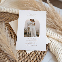 モノグラムロマンチックなシックなアーチ結婚写真