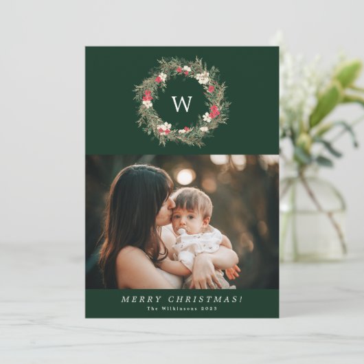 モノグラム伝統的リースワンフォトクリスマス シーズンカード (スタンド正面)