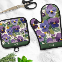 モノグラム入りすみれの花の華やかなフラワーパターン