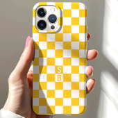 モノグラム入りイエロー&ホワイト チェッカーボード柄 Case-Mate iPhoneケース