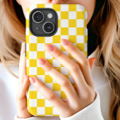 モノグラム入りイエロー&ホワイト チェッカーボード柄 Case-Mate iPhoneケース