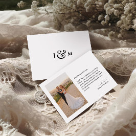 モノグラム入りシンプルな写真の結婚式 サンキューカード
