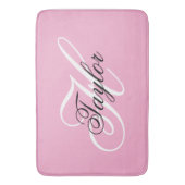 モノグラム入りピンクの黒と白のファンシーなデザイン バスマット (正面縦)