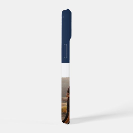 モノグラム写真はっきりしたネイビーブルー iPhone 15ケース (右側面)