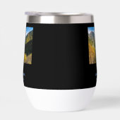 モノグラム卵の写真に営巣する不機嫌なフクロウ (右面)