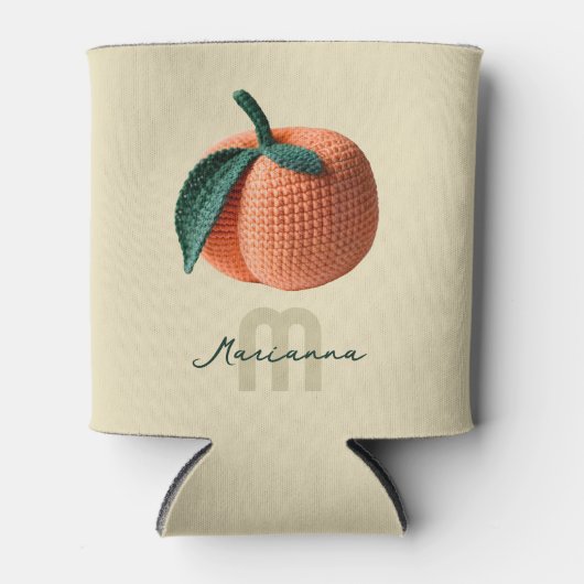 モノグラム名ミニマルクロシェモダンピーチ 缶クーラー (正面)