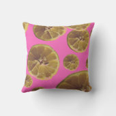 モノグラム名レモン薄切りホットピンクガーリーイエロー クッション (裏面)