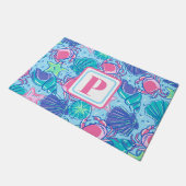 モノグラム名門私立校風のビーチシェルカニ ドアマット (アングル)