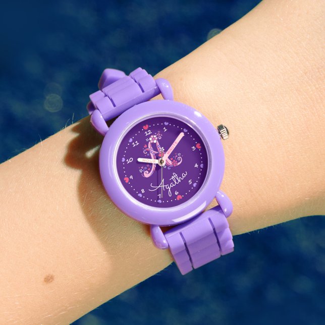 モノグラム文字ドードルハート女の子の名前時計 腕時計 (クリエイターアップロード済み)