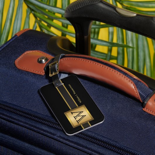 モノグラム男らしエグゼクティブスタイル – ブラック&金ゴールド ラゲッジタグ (正面インサイチュ1)