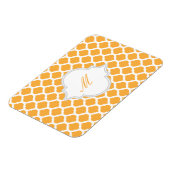 モノグラム磁石とオレンジ色のモロッコ模様 マグネット (左側)