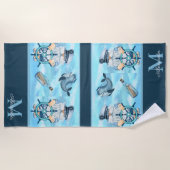 モノグラム航海のキャプテンオンホエールブルーホワイトボーイ ビーチタオル (正面)