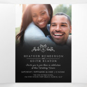 モノグラム葉ハートアート結婚白黒 三つ折り招待状 (内部中)