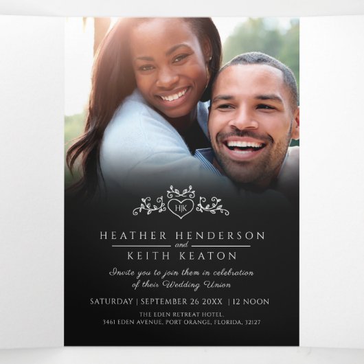 モノグラム葉ハートアート結婚白黒 三つ折り招待状 (内部中)