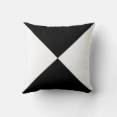 モノグラム装飾 クッション (裏面)