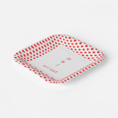 モノグラム赤いハートカップル名ロマン結婚ティック ペーパープレート (傾斜あり)